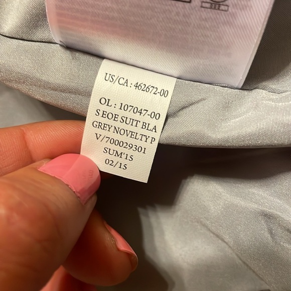 NWT, Banana Republic Gray 3/4 Sleeve Blazer! - Picture 7 of 7
